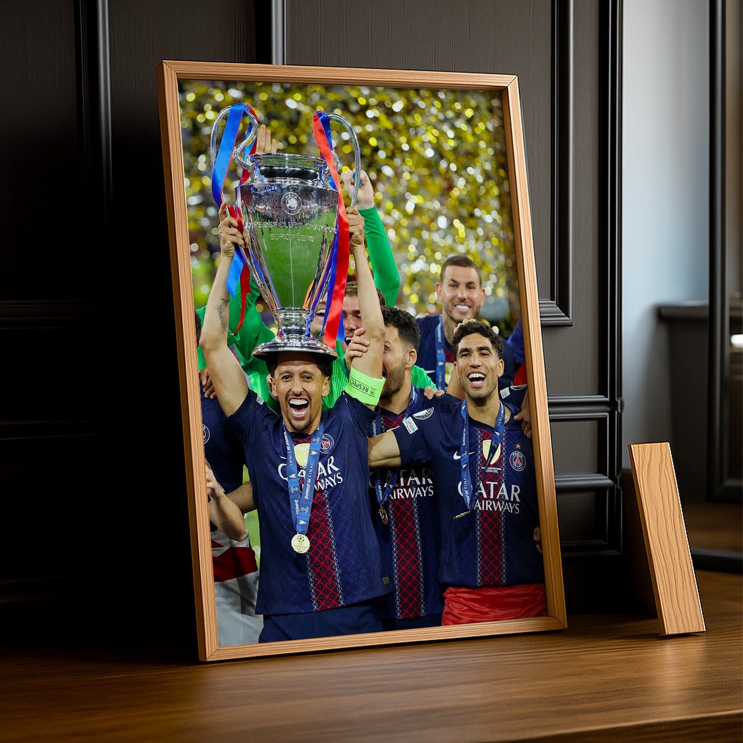 Cadre Photo Marquinhos – Levée du Trophée Champions League 2026 | PSG TonCadre
