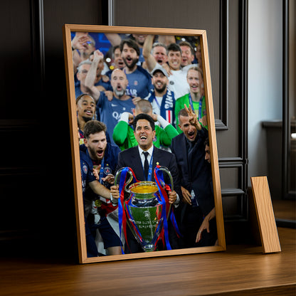 Cadre Photo Nasser Al-Khelaïfi – Trophée Champions League 2026 | PSG TonCadre