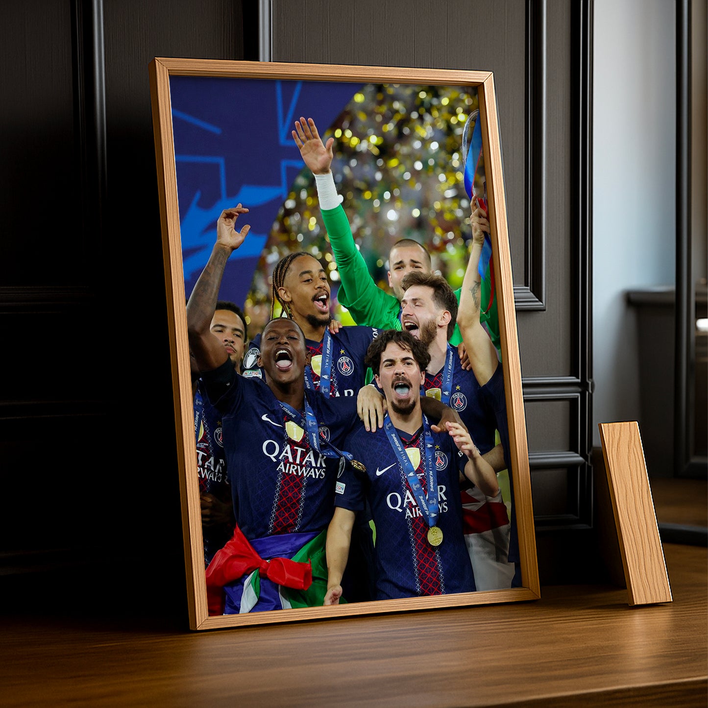 Cadre Photo PSG – Joie Collective Champions League 2026 | Célébration Équipe TonCadre