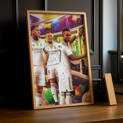 Cadre Photo Mbappé, Vinicius Jr & Bellingham Real Madrid – Affiche HD Encadrée Papier Premium