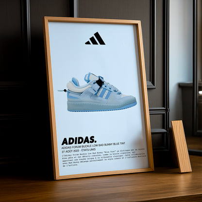 Adidas Buckle Low Bad Bunny Blau getönter Fotorahmen 