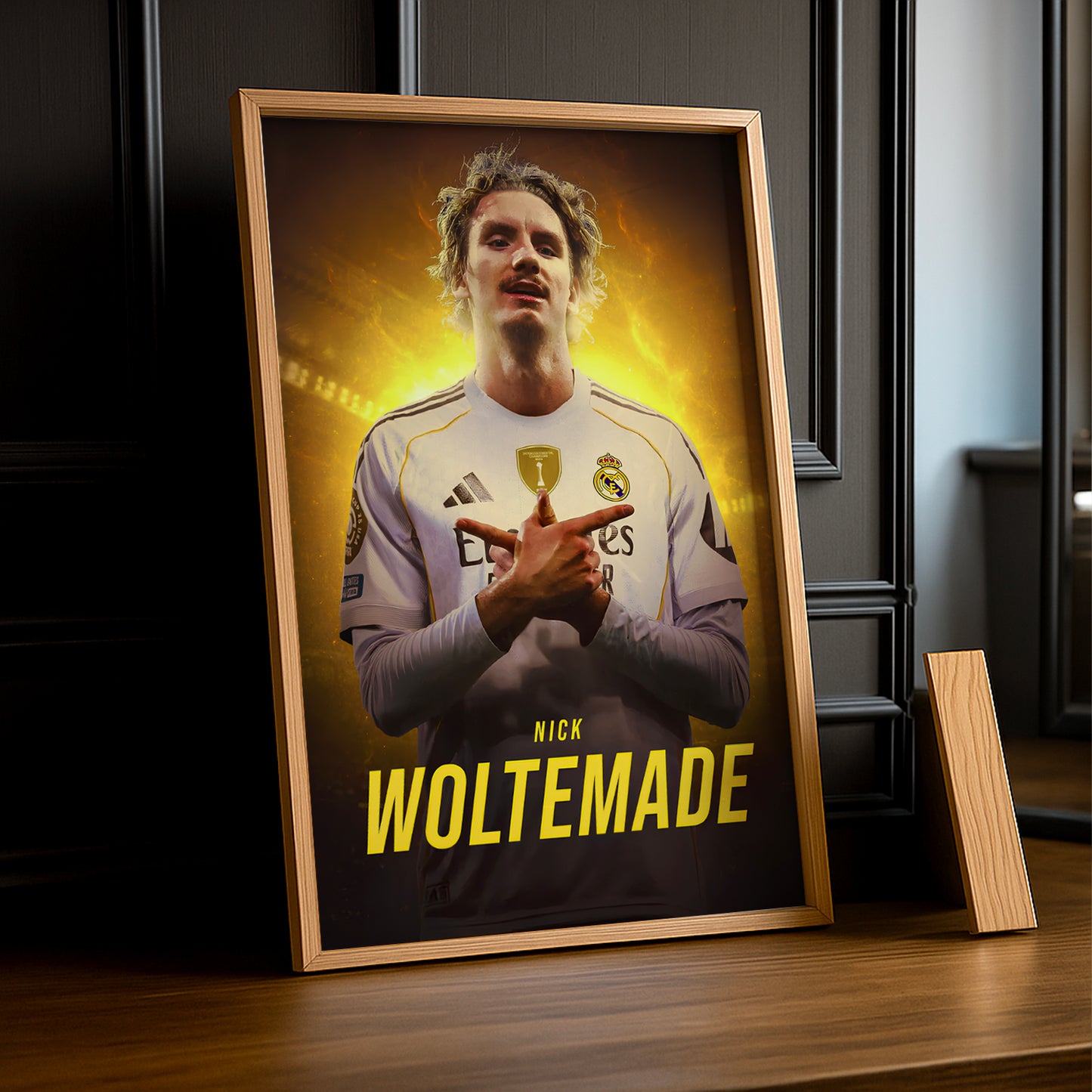 Cadre Photo Nick Woltemade Real Madrid – Affiche HD Encadrée Papier Premium