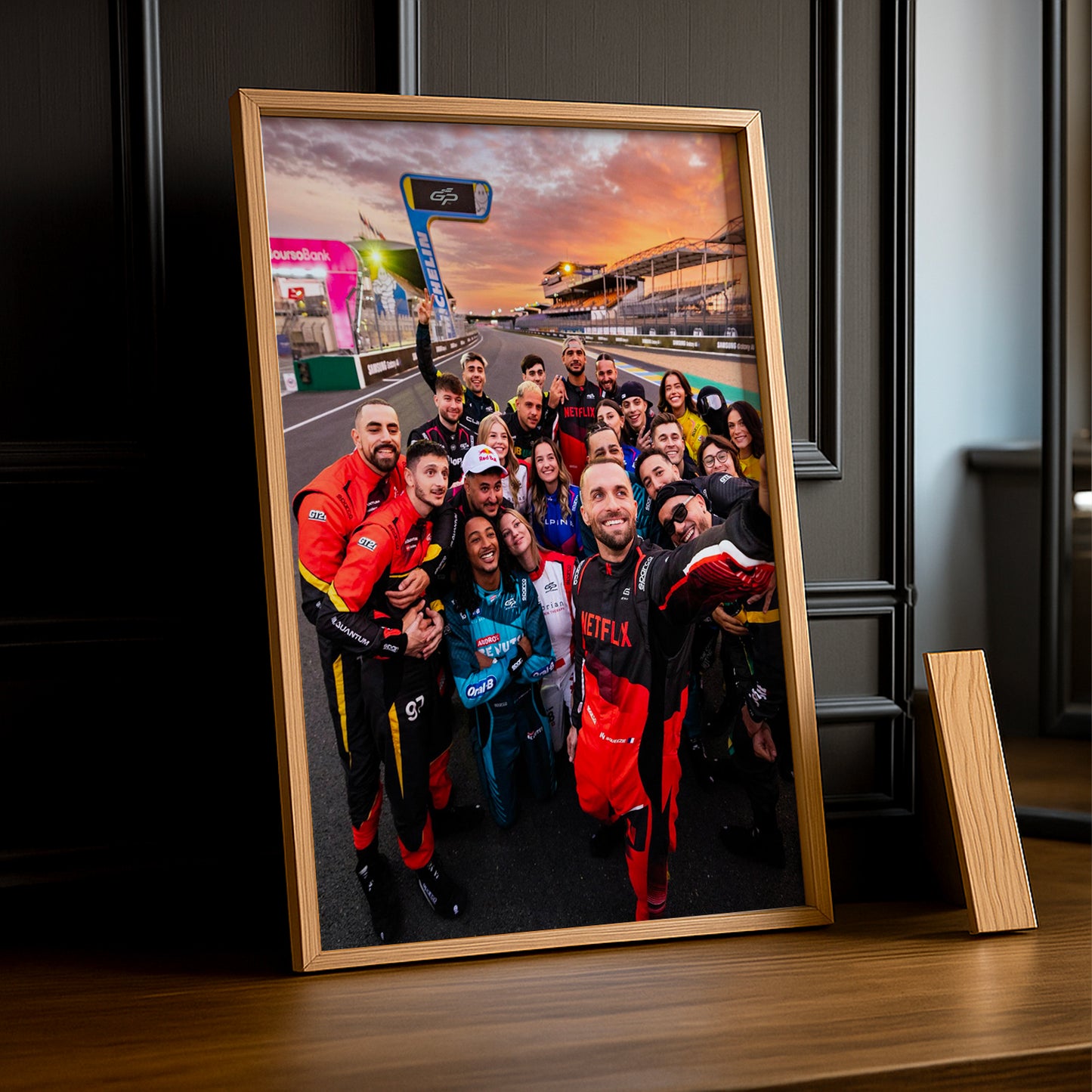 Poster encadrée GP Explorer - Selfie Squeezie