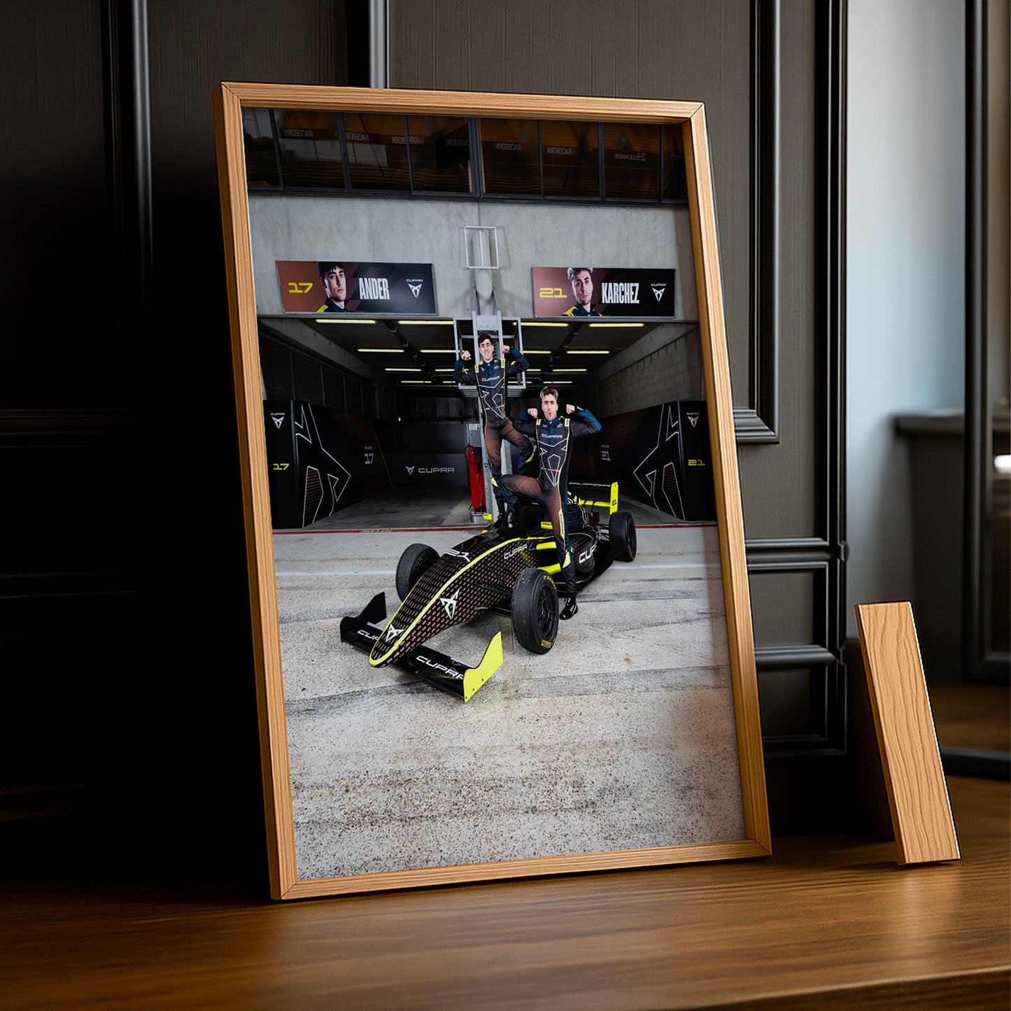 Poster encadrée GP Explorer - Écurie Cupra Ander x Karchez
