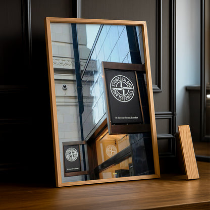 Cadre photo Stone Island devanture