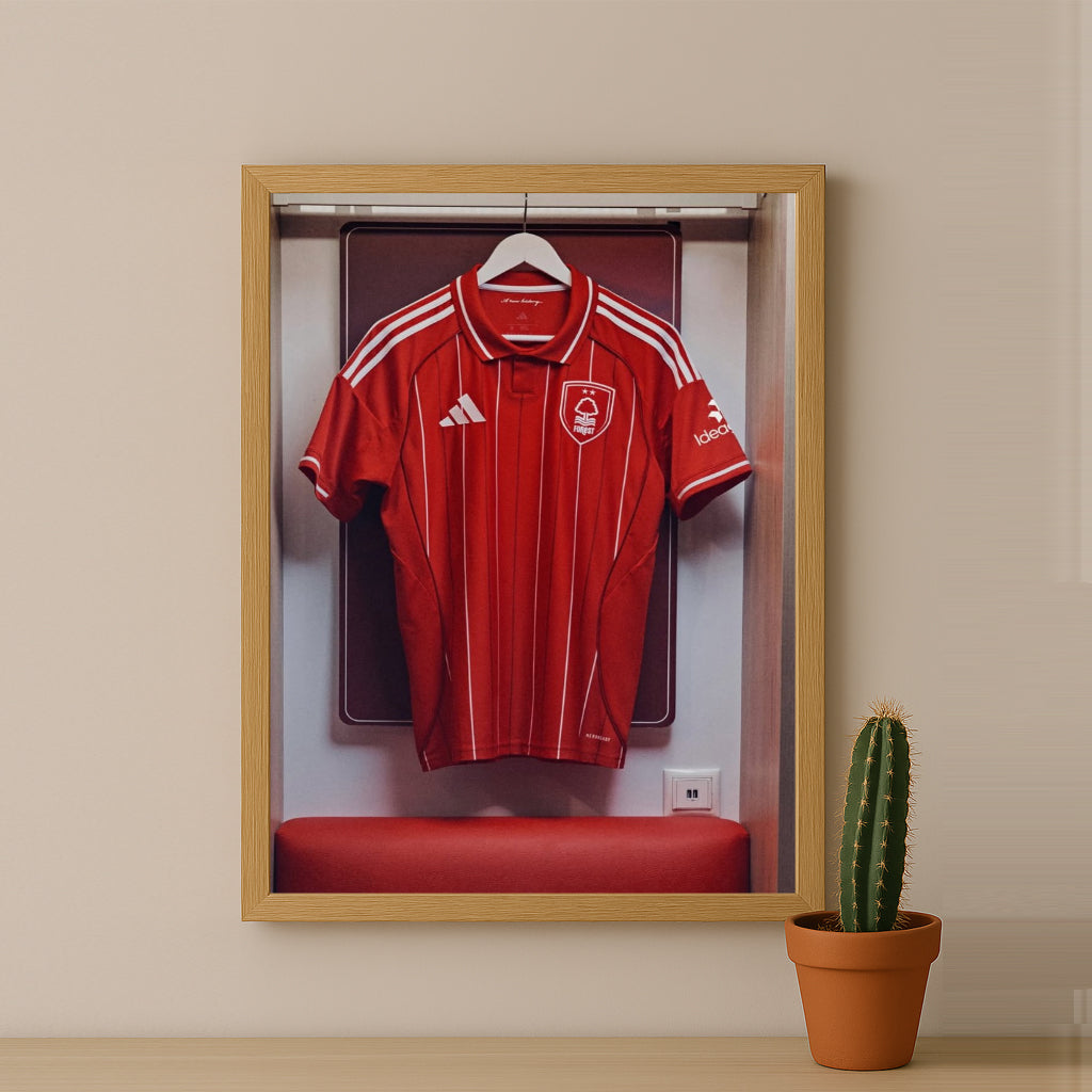 Cadre photo - Maillot Nottingham Forest 25-26