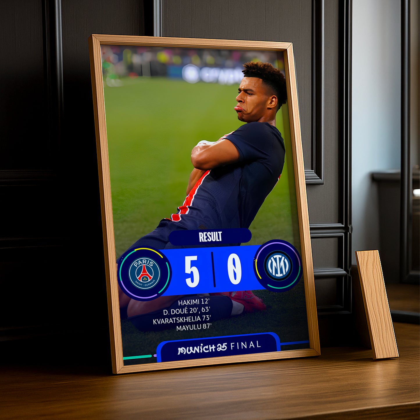 Cadre photo Désiré Doué PSG Ligue des champions