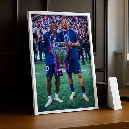 Cadre Photo Dembélé & Barcola – Trophée Champions League 2026 | PSG TonCadre