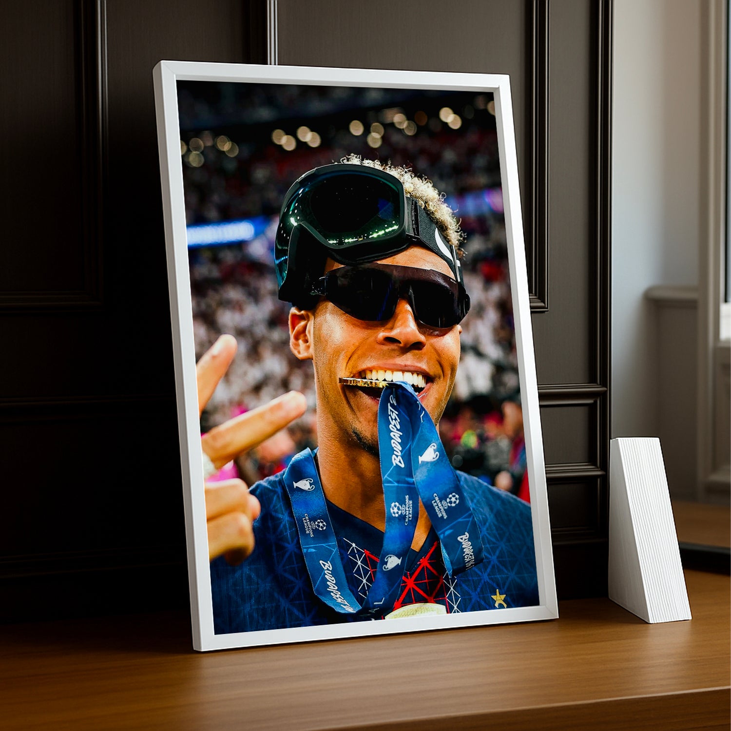 Cadre Photo Désiré Doué – Médaille Budapest Champions League 2026 | PSG TonCadre