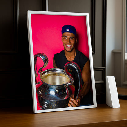 Cadre Photo Désiré Doué – Trophée Champions League 2026 Fond Rose | PSG TonCadre