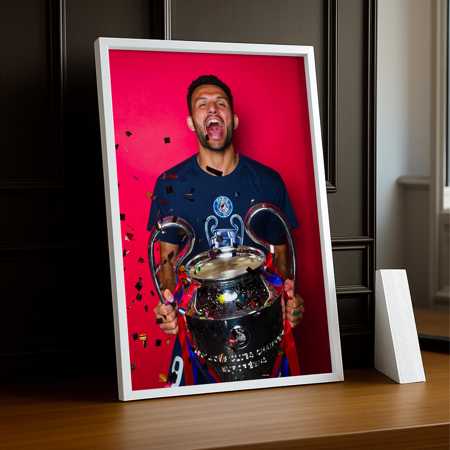 Cadre Photo Gonçalo Ramos – Trophée Champions League 2026 Fond Rose | PSG TonCadre