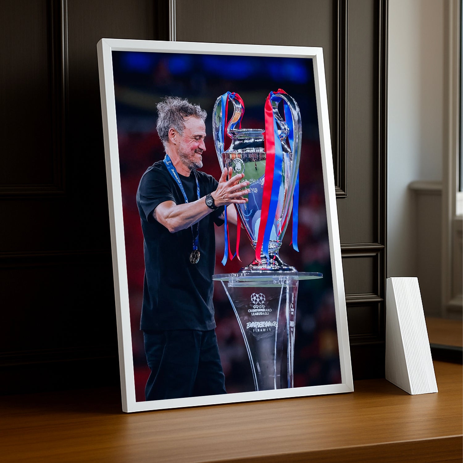 Cadre Photo Luis Enrique – Trophée Champions League 2026 | PSG TonCadre