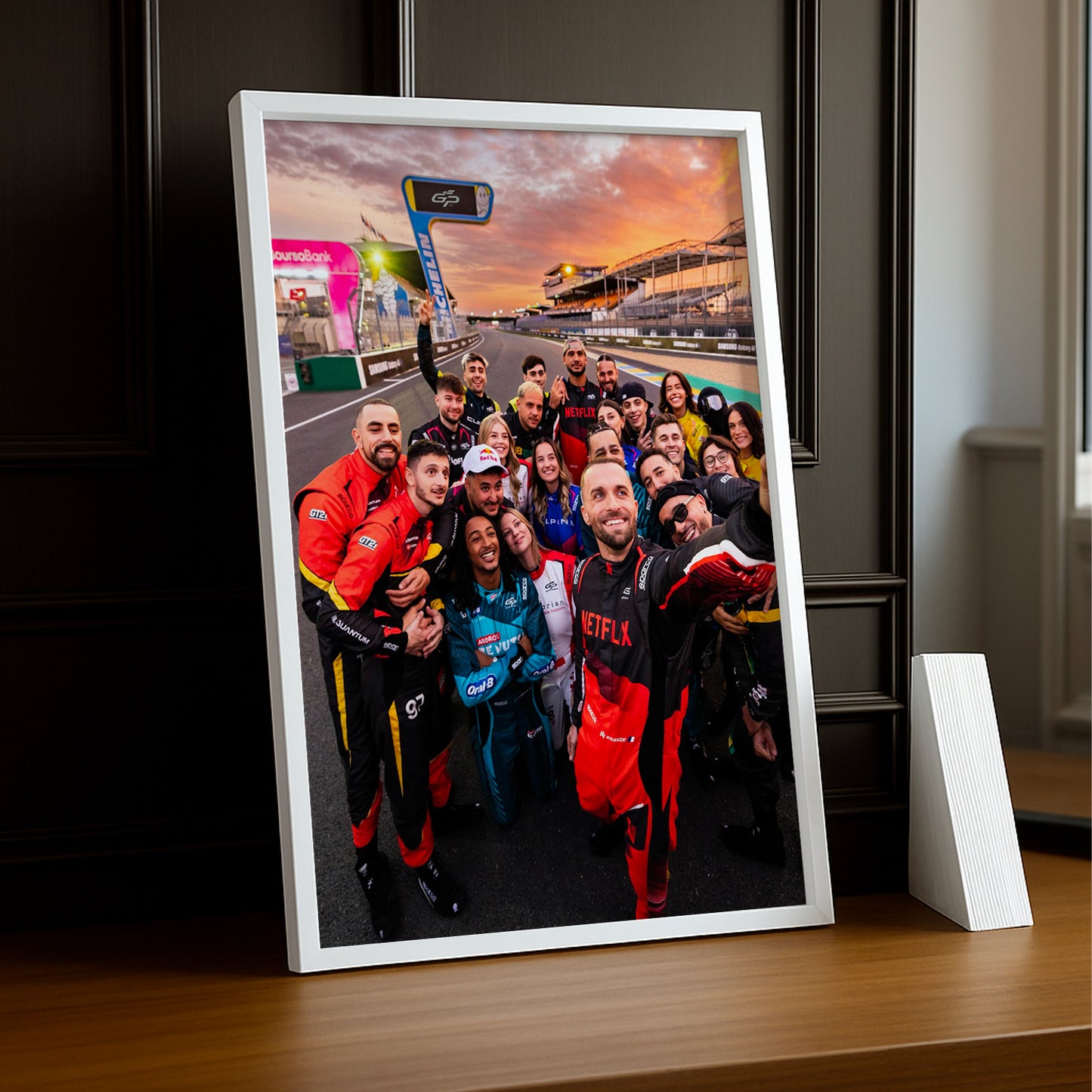 Poster encadrée GP Explorer - Selfie Squeezie