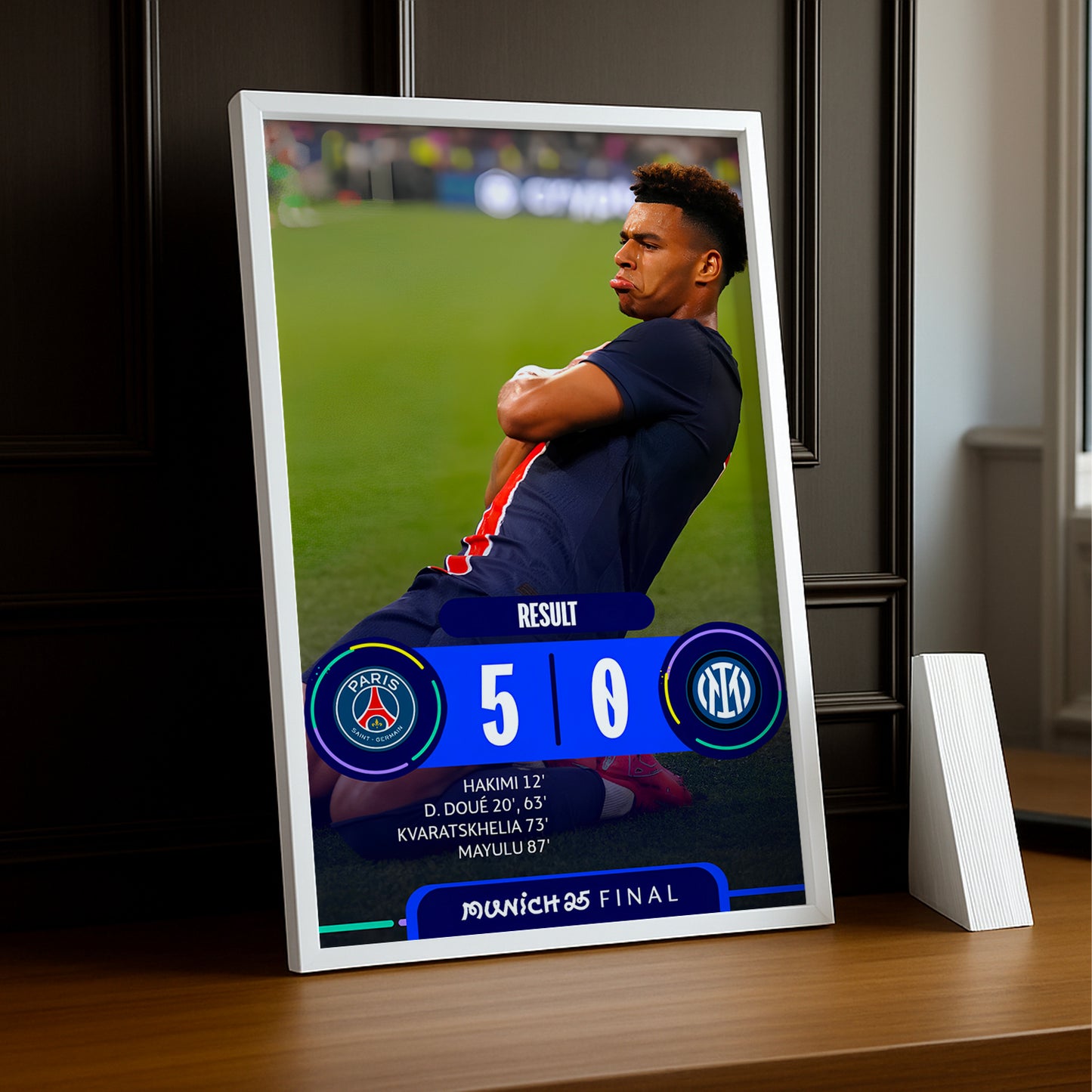 Cadre photo Désiré Doué PSG Ligue des champions