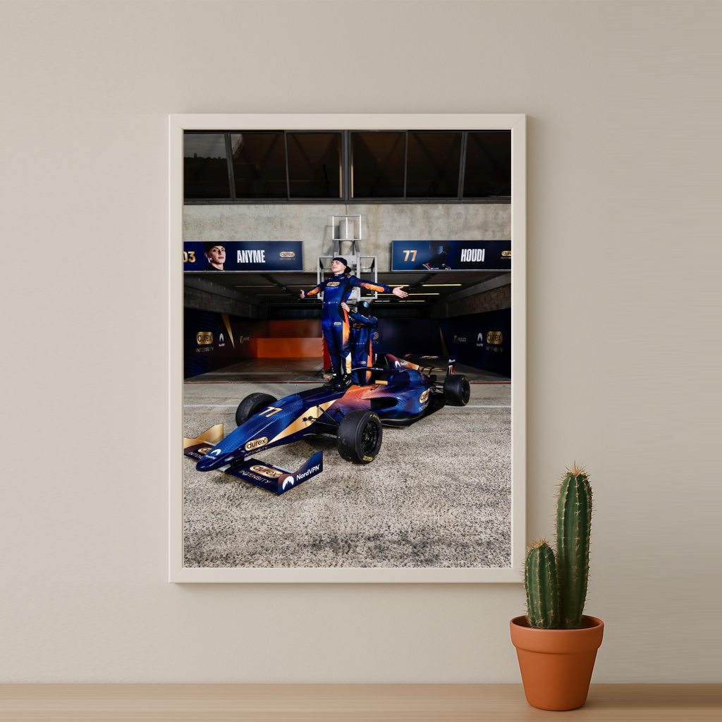 Poster encadrée GP Explorer - Écurie Anyme x Houdi