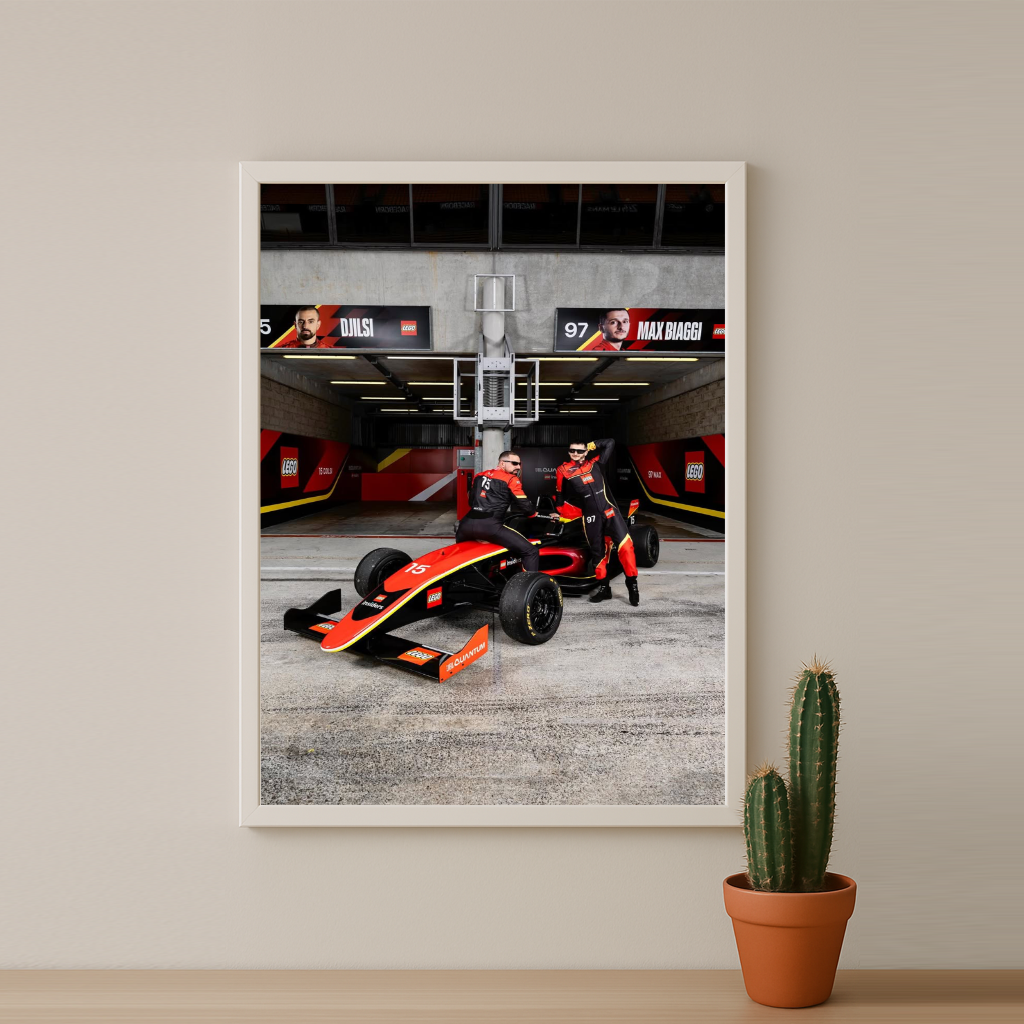 Poster encadrée GP Explorer - Écurie Lego Djilsi x Max Biaggi