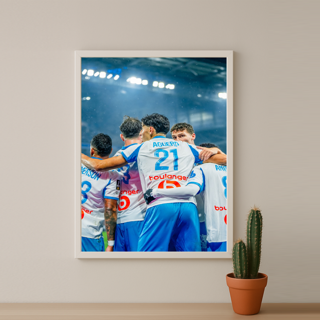 Poster encadrée Olympique de Marseille - Aguerd célébration