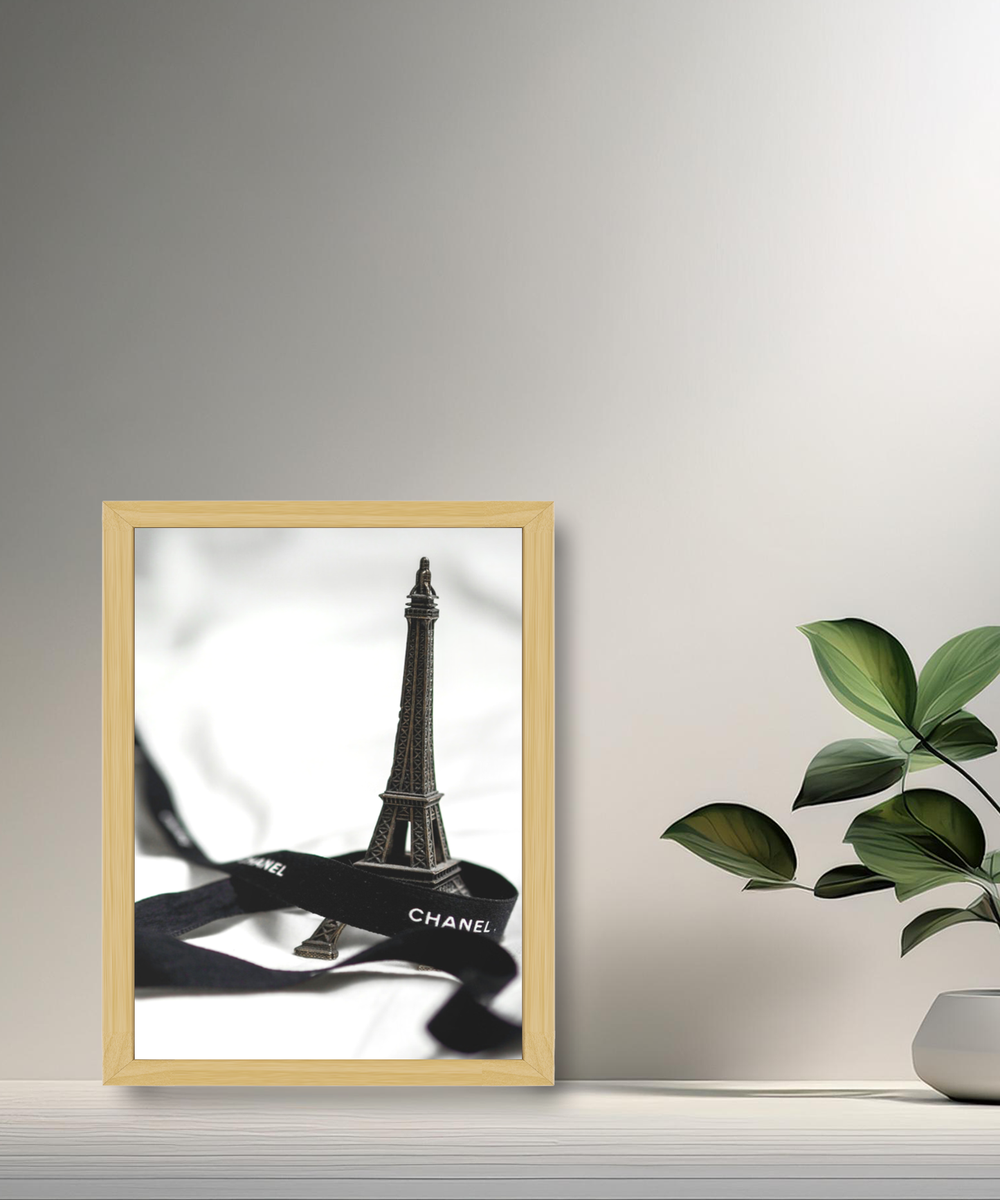 Cadre photo Chanel Tour Eiffel