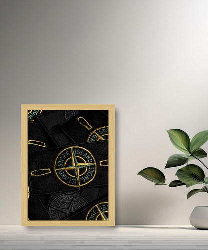 Fotorahmen mit Stone Island-Logo 